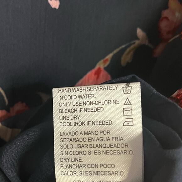 Patrons Of Peace Navy Floral Tank Small - Picture 10 of 11